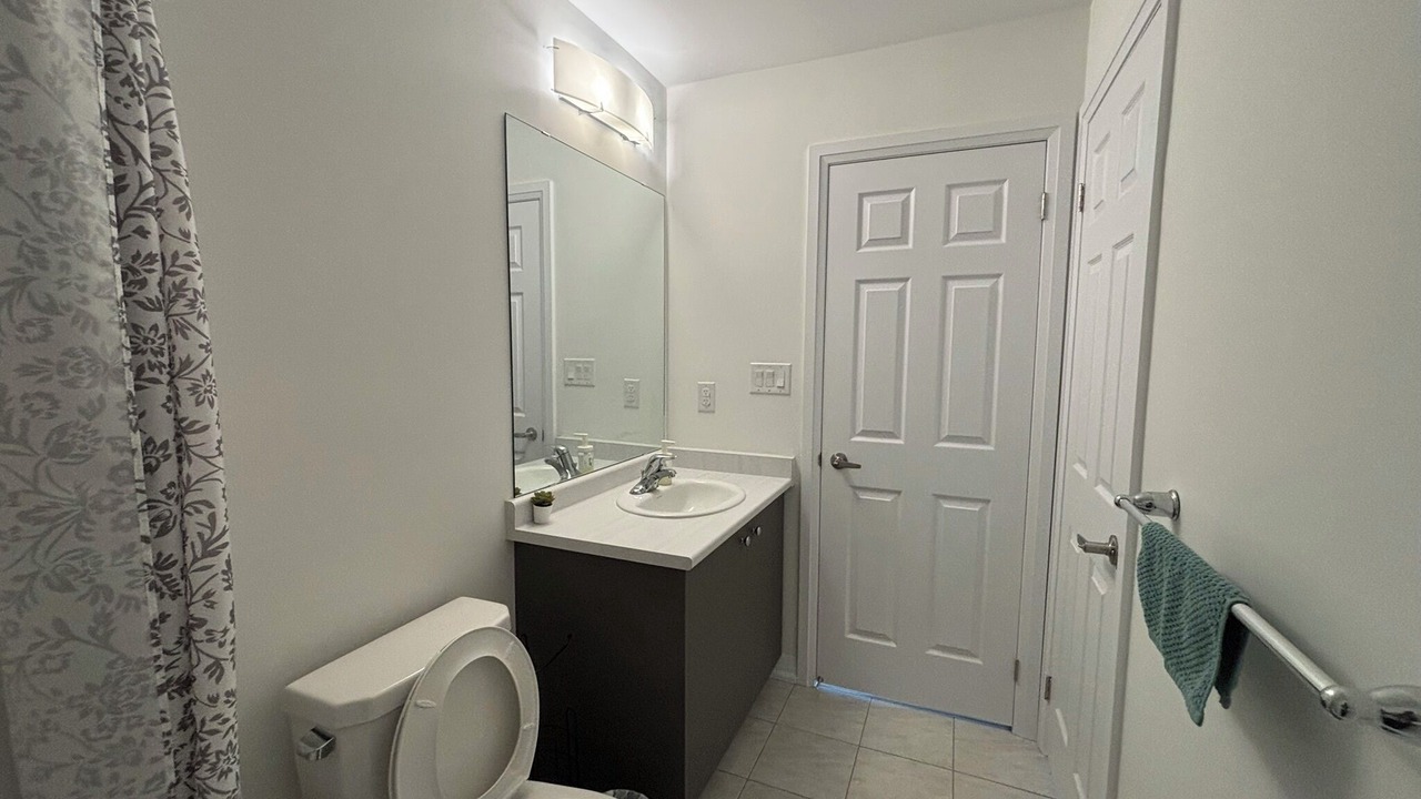 Photo of Bathroom in Caledonia
