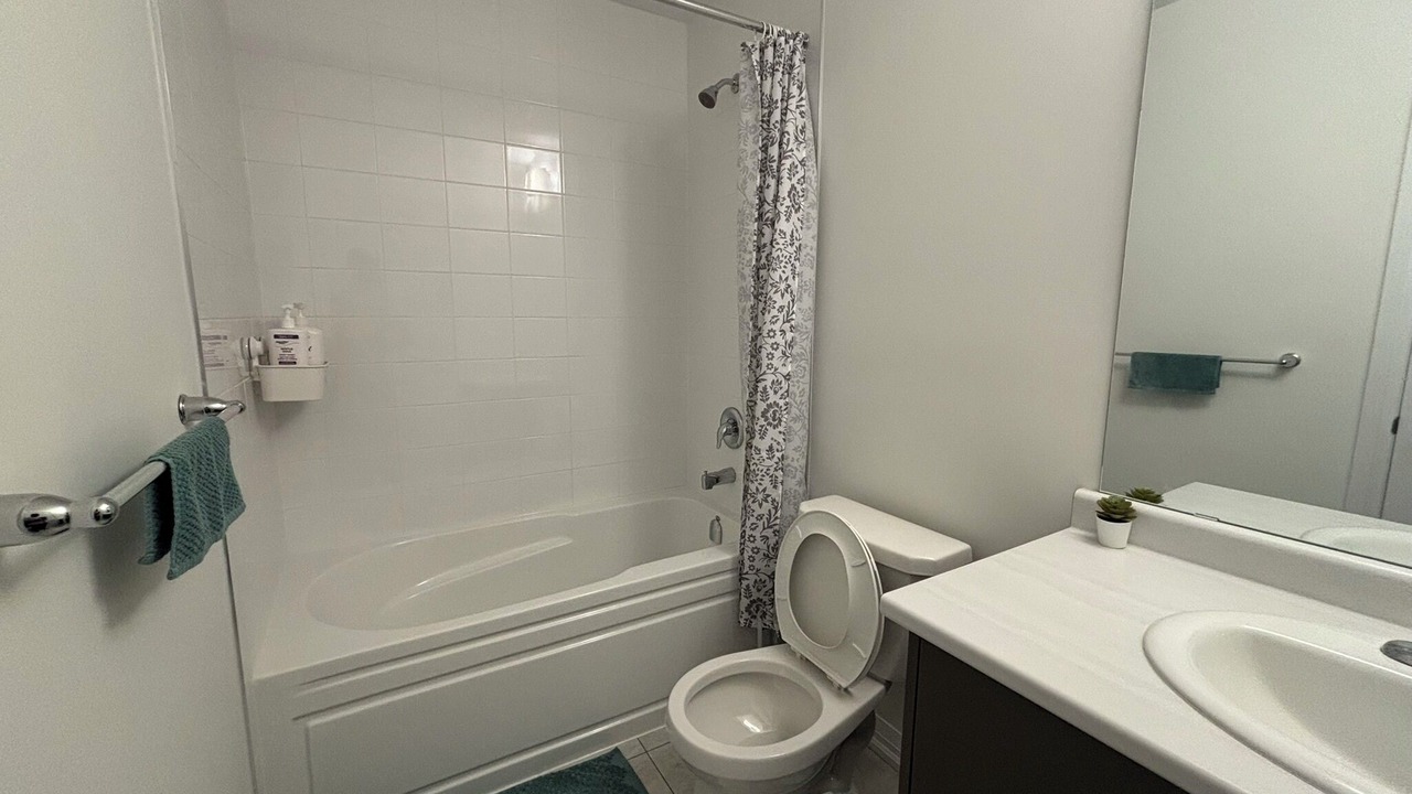 Photo of Bathroom in Caledonia