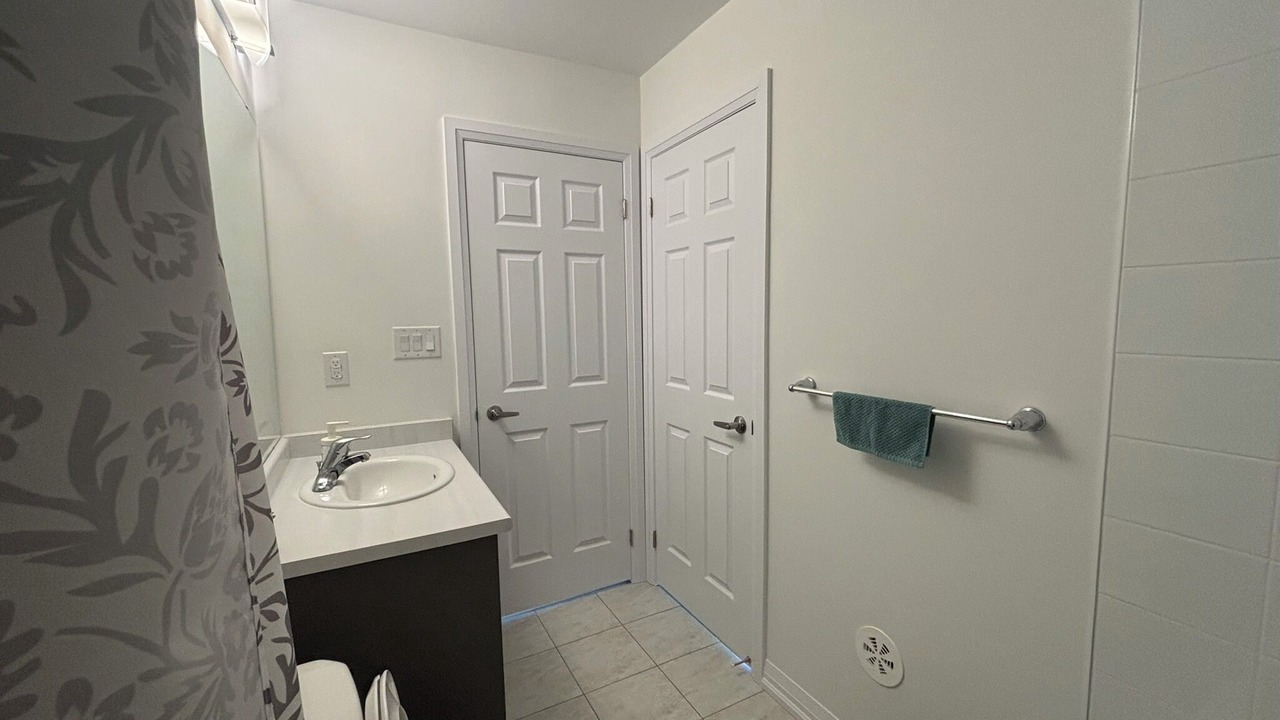Photo of Bathroom in Caledonia