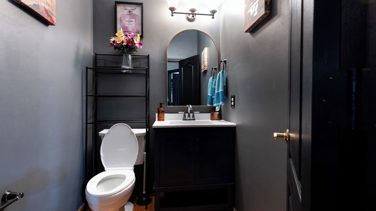 Photo of Bathroom in Allen