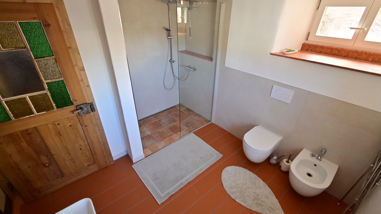 Photo of Bathroom in Erlenbach bei Dahn