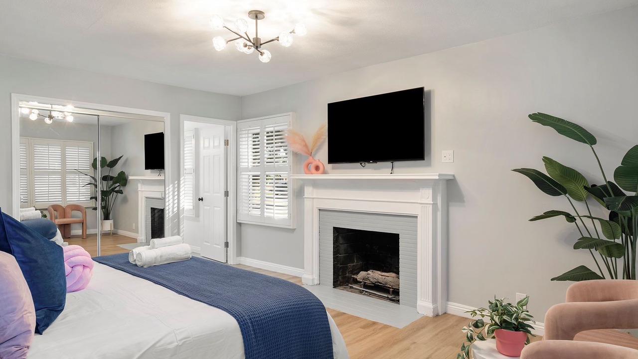 Photo of Bedroom in South of Conant