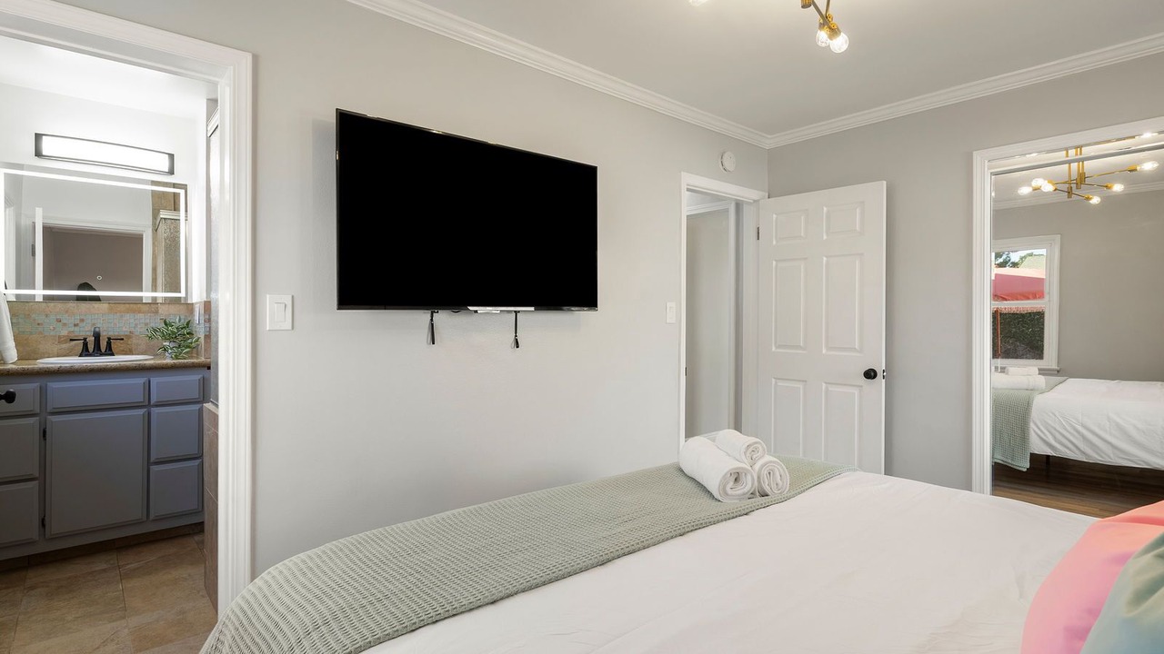 Photo of Bedroom in South of Conant