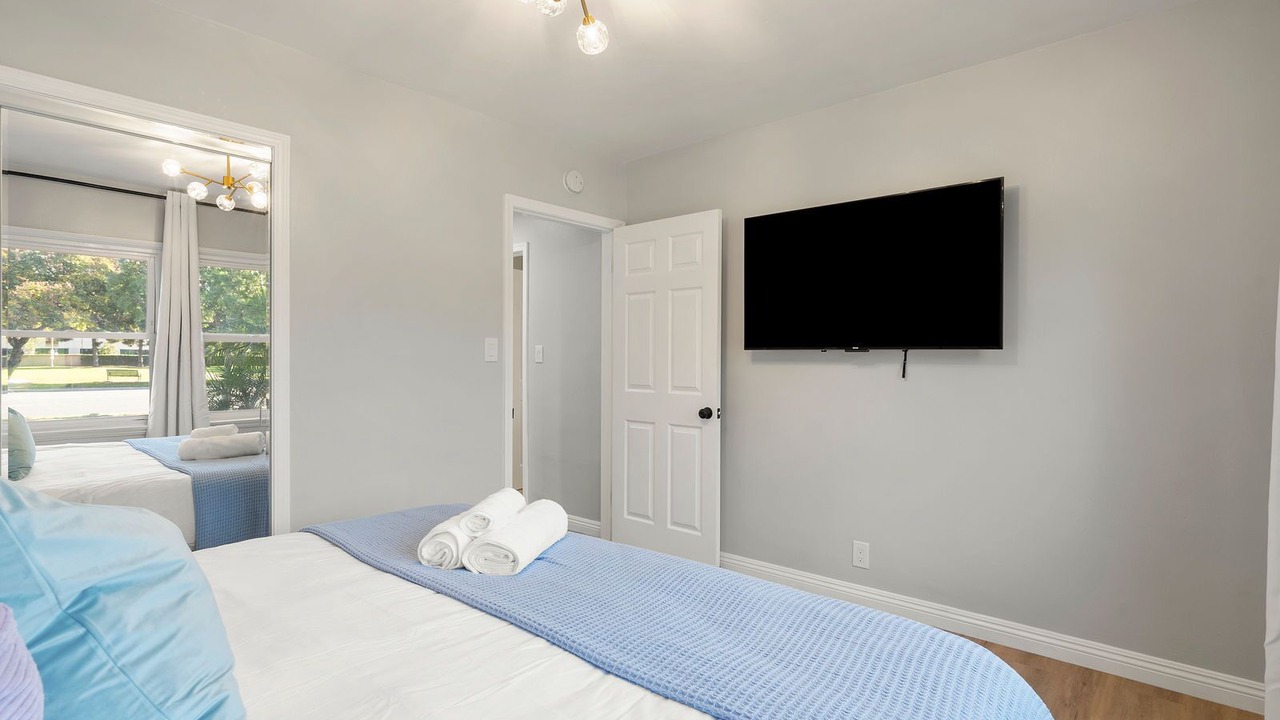Photo of Bedroom in South of Conant