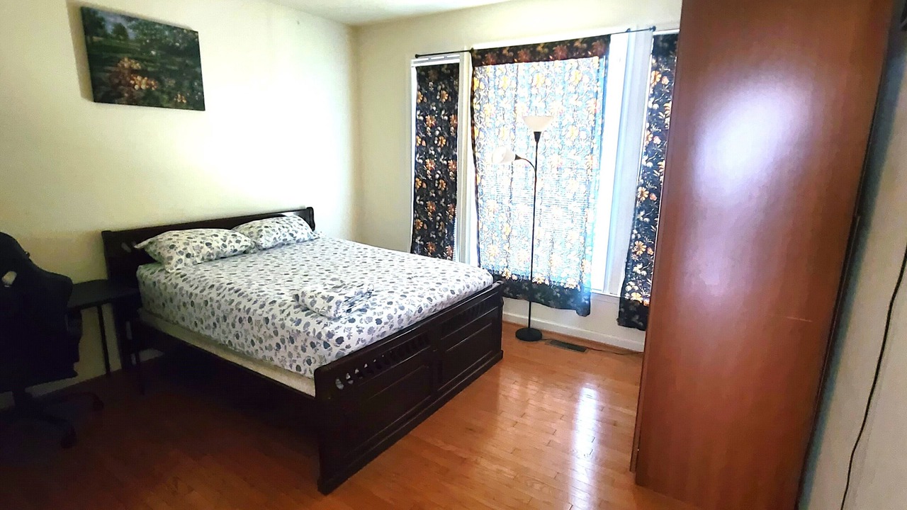 Photo of Bedroom in Woodmore