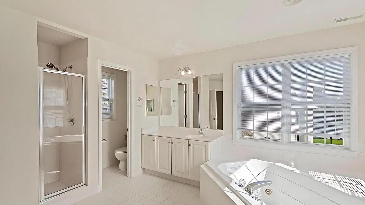 Photo of Bathroom in Woodmore