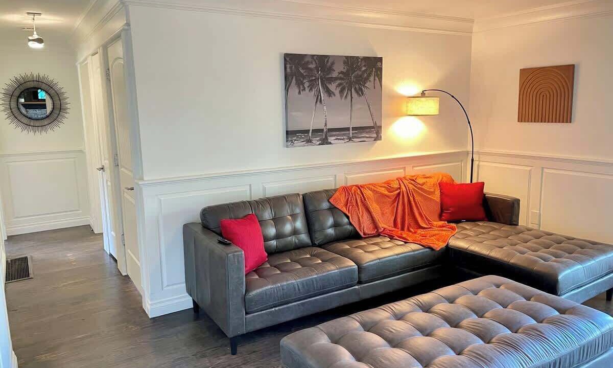 Photo of Livingroom in West University