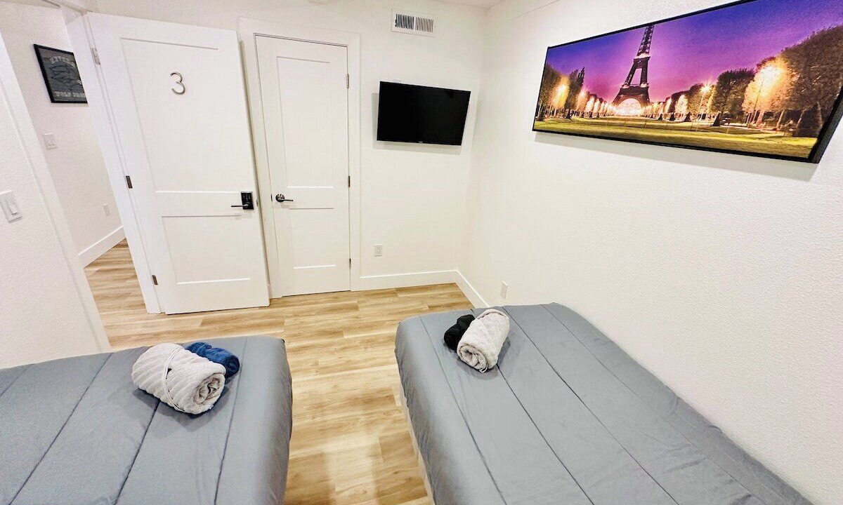 Photo of Bedroom in West University