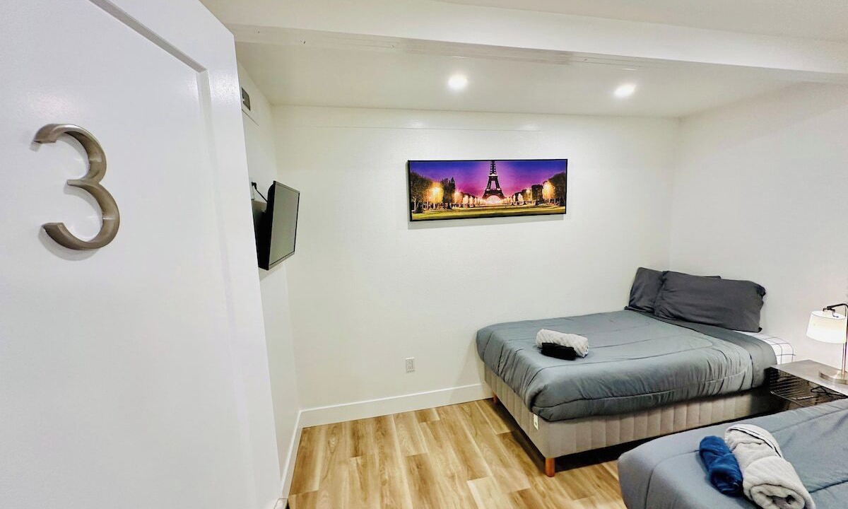 Photo of Bedroom in West University