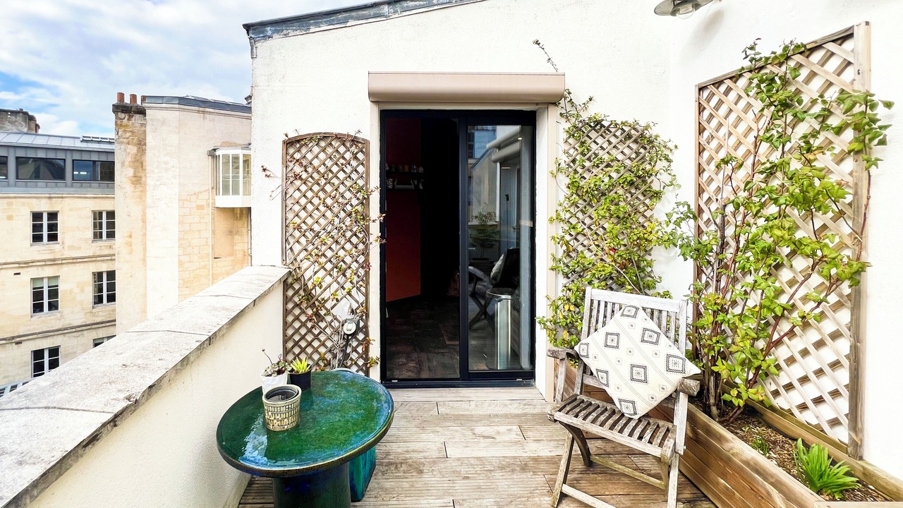 Photo of Patio Balcony in Bordeaux Golden Triangle