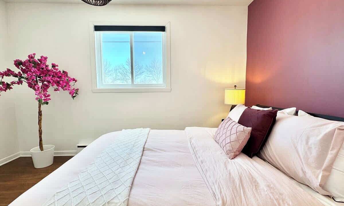 Photo of Bedroom in Ste. Foy
