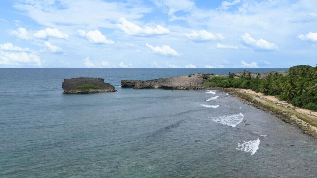 Photo of Others in Islote