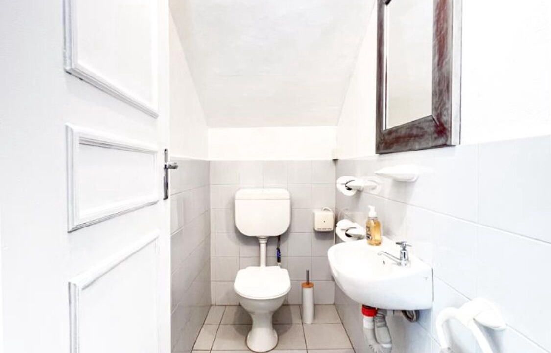 Photo of Bathroom in Tamarin