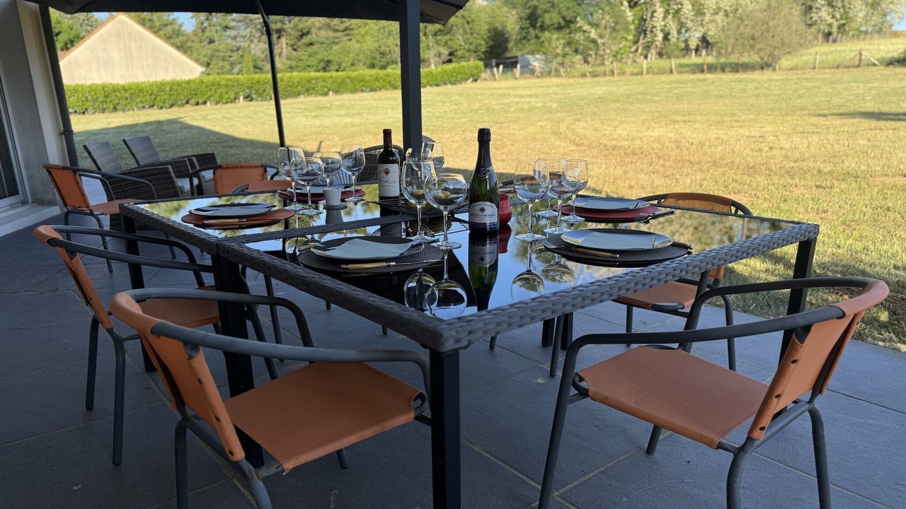 Photo of Patio Balcony in Montfort-le-Gesnois