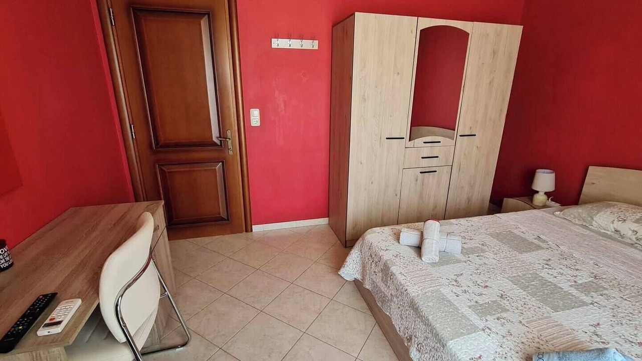Photo of Bedroom in Drama