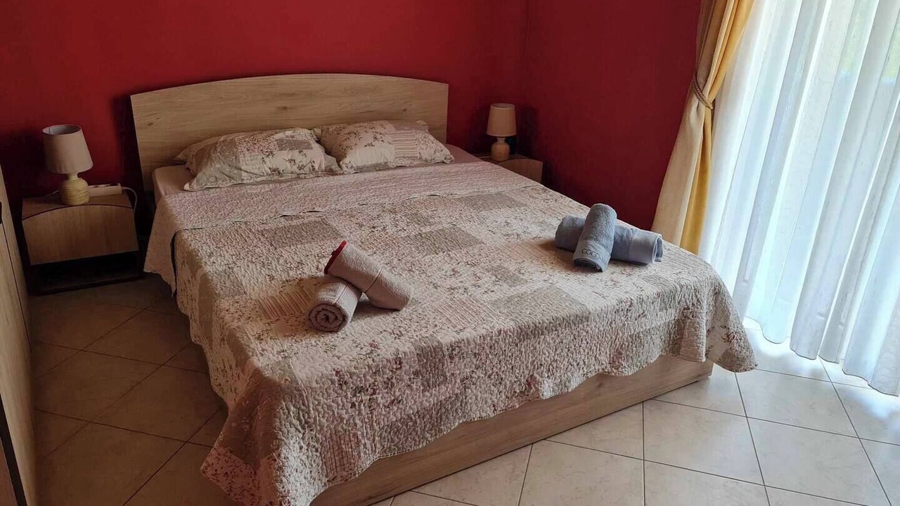 Photo of Bedroom in Drama