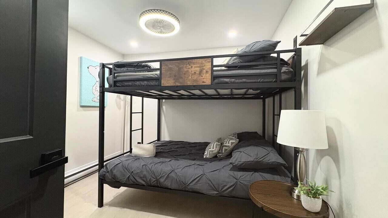 Photo of Bedroom in Wasaga Beach