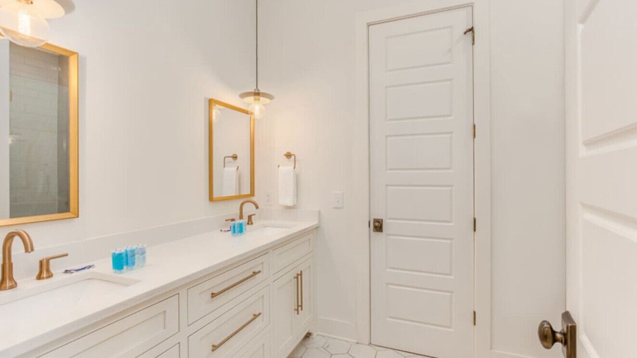 Photo of Bathroom in Rolling Mill Hill