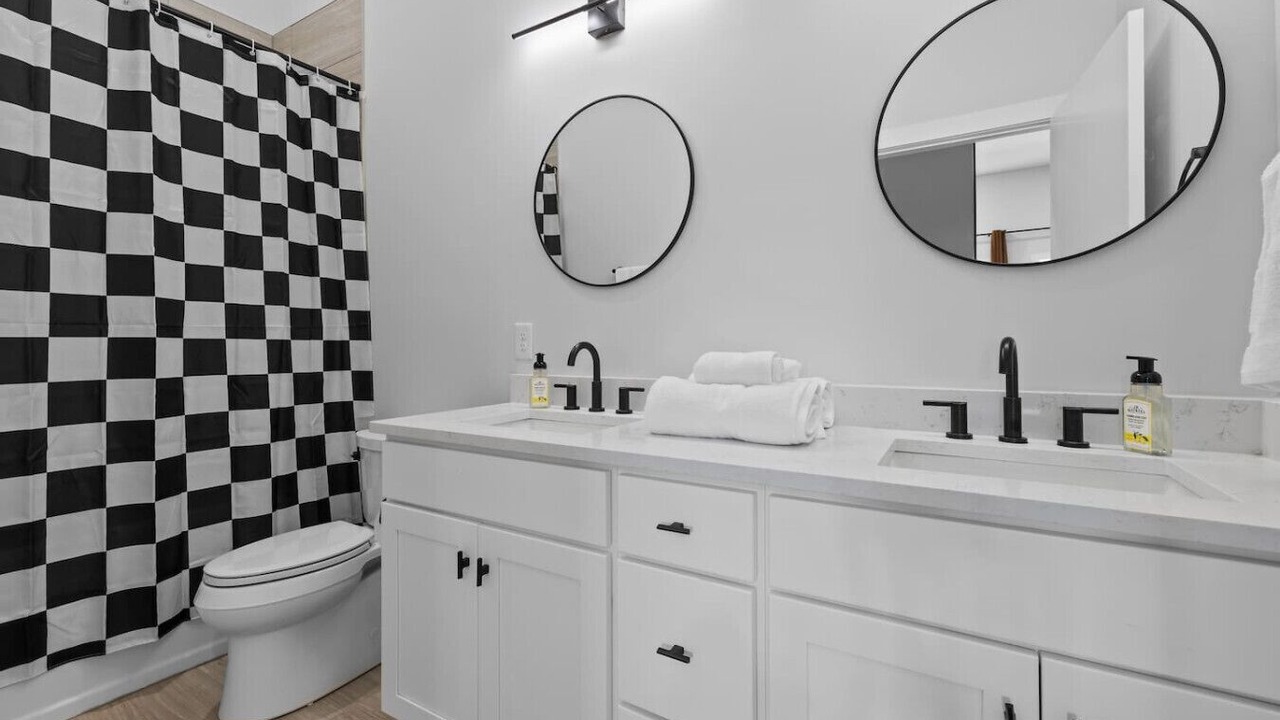 Photo of Bathroom in Talbot's Corner