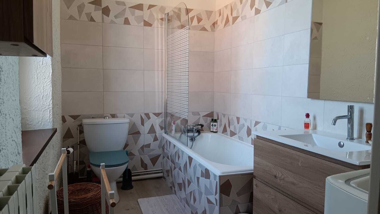 Photo of Bathroom in Saint-Sulpice-le-Dunois
