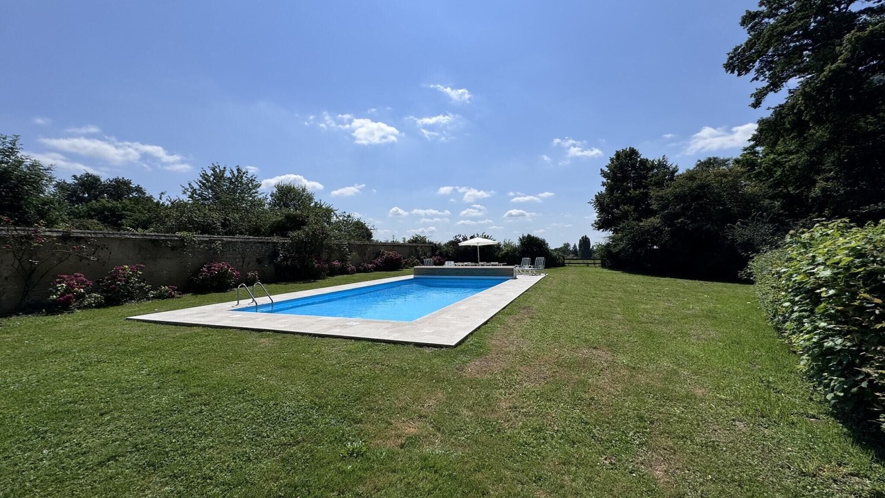 Photo of Outdoor in Dangeul