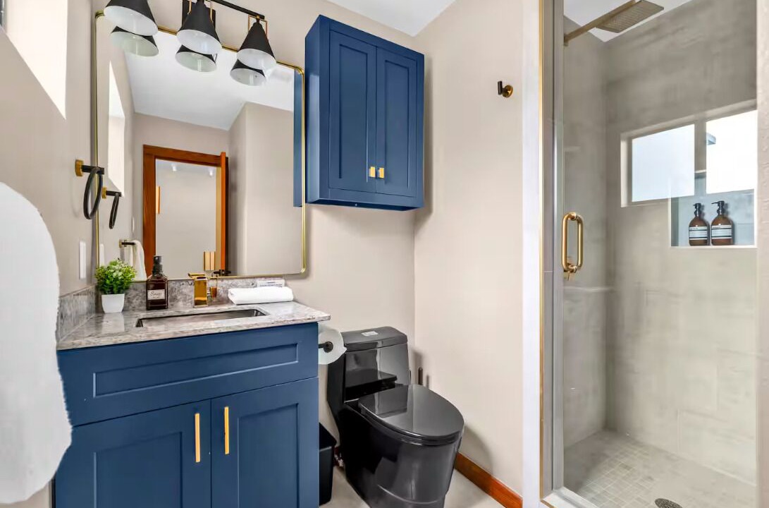 Photo of Bathroom in Neartown