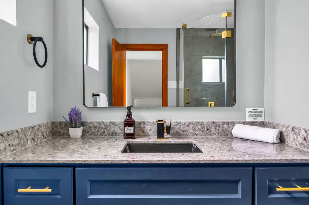Photo of Bathroom in Neartown