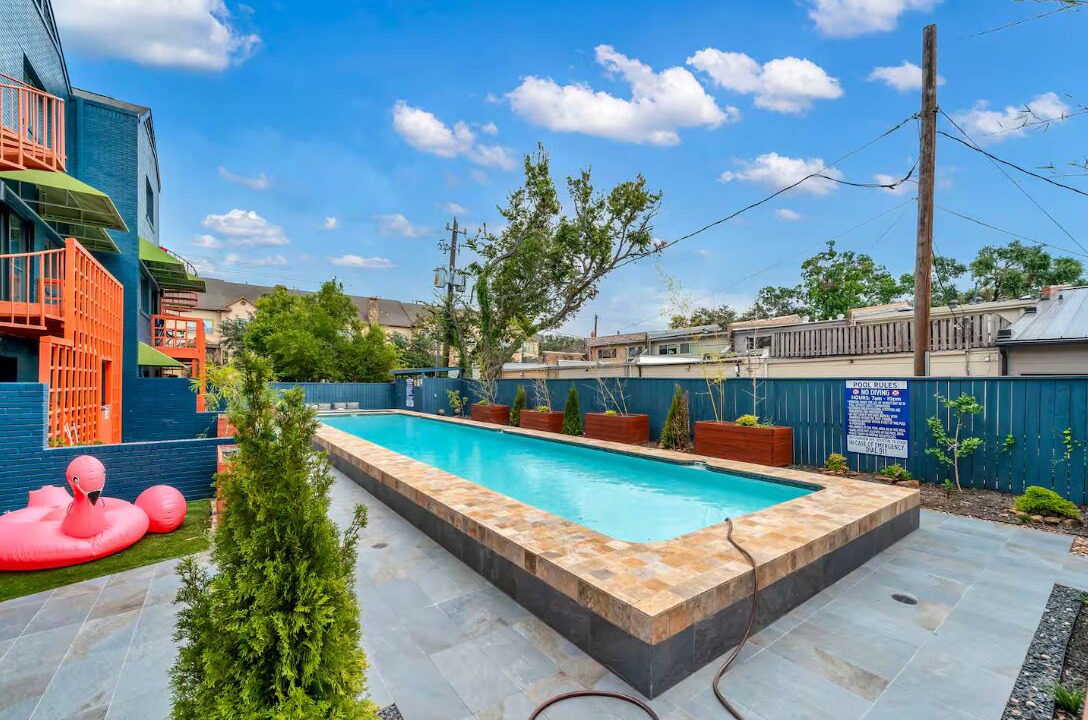 Photo of Outdoor in Neartown