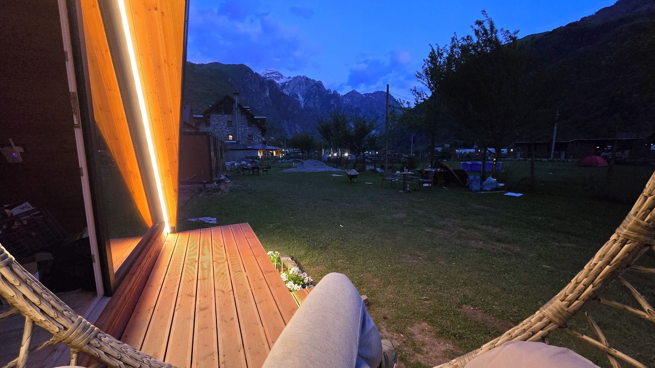 Photo of Patio Balcony in Theth