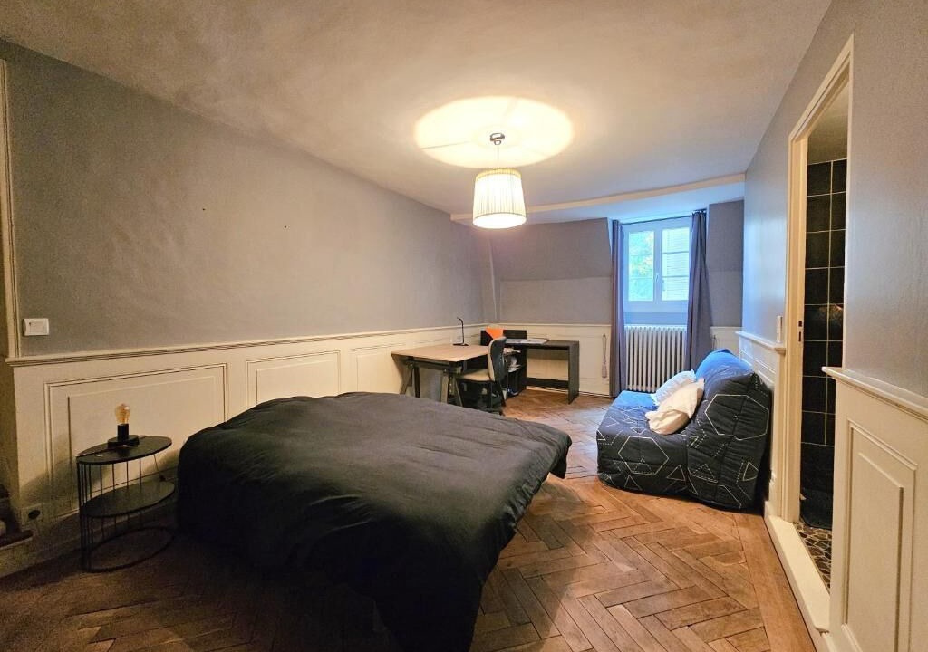 Photo of Bedroom in Etival-les-le-Mans