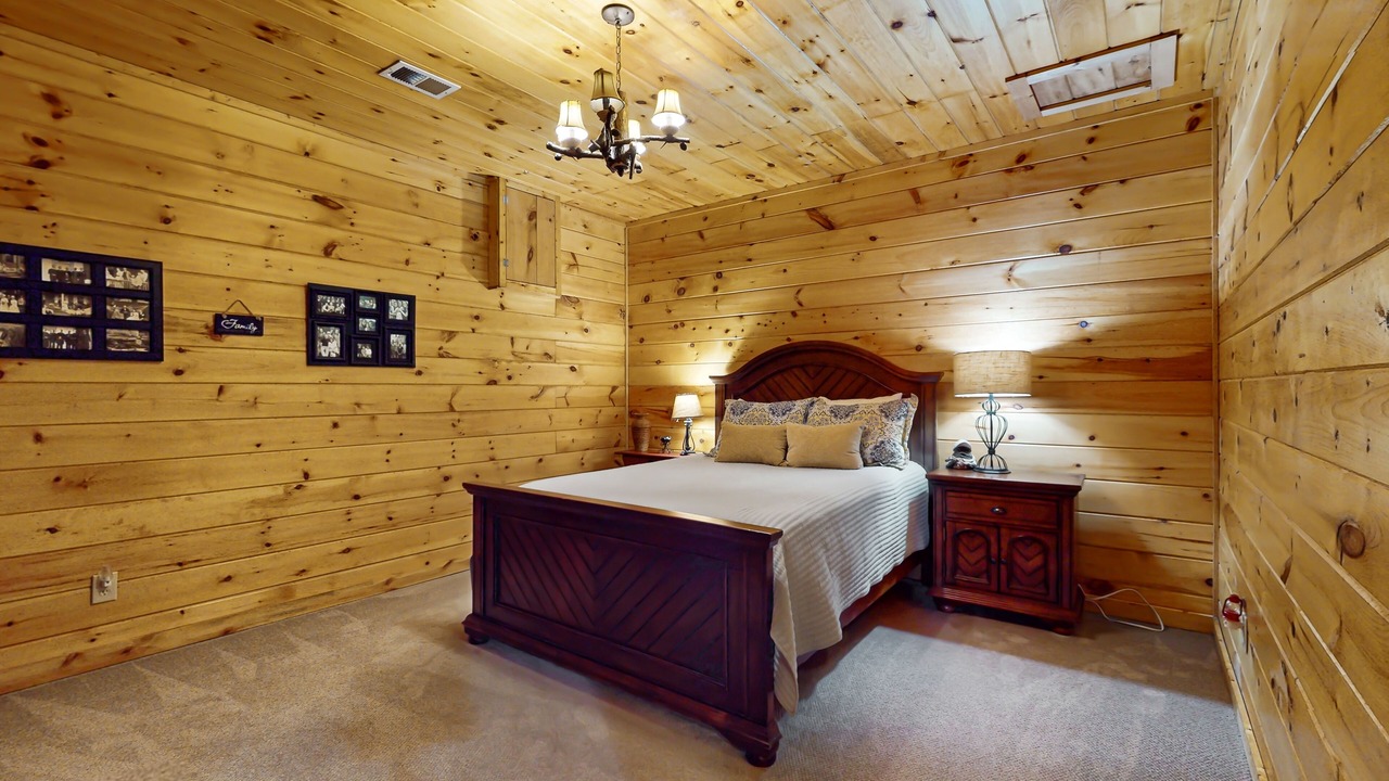 Photo of Bedroom in Necowa Cove