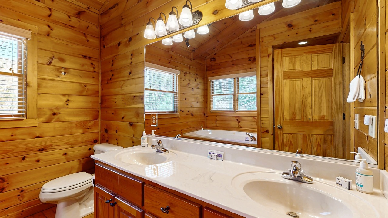 Photo of Bathroom in Necowa Cove