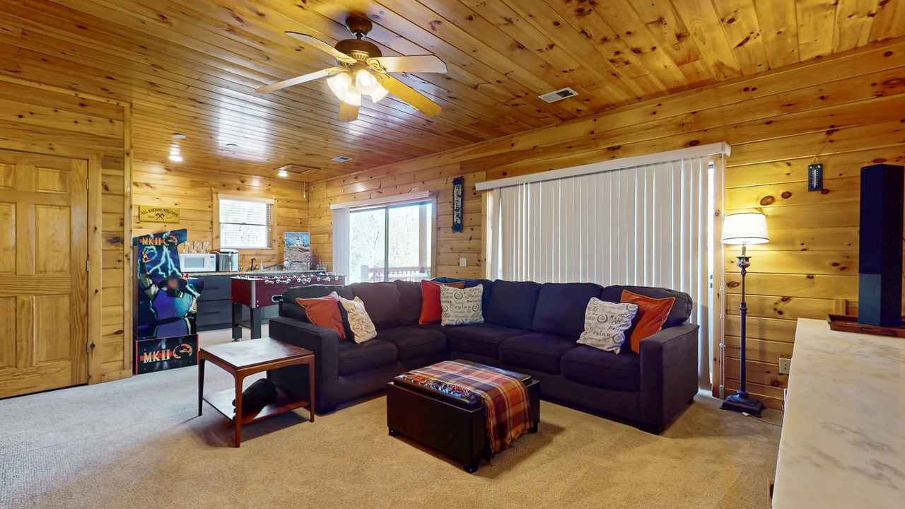 Photo of Livingroom in Necowa Cove