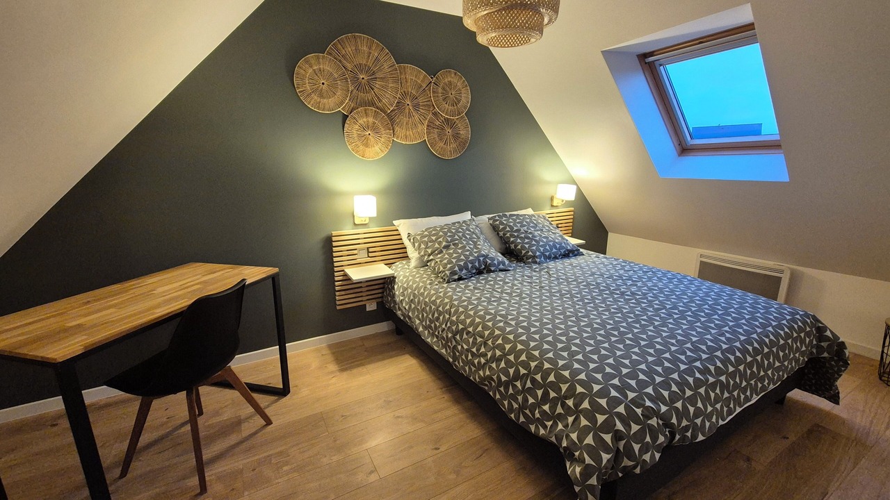 Photo of Bedroom in Saint-Jean-du-Doigt