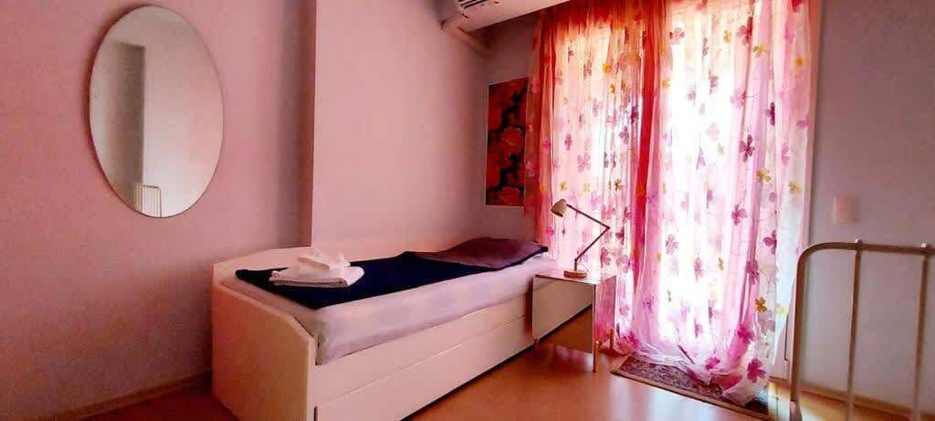 Photo of Bedroom in Drama