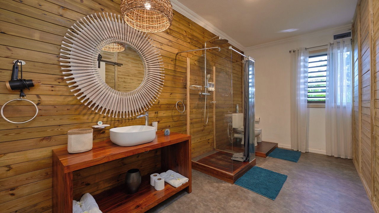 Photo of Bathroom in Pointe Aux Sables