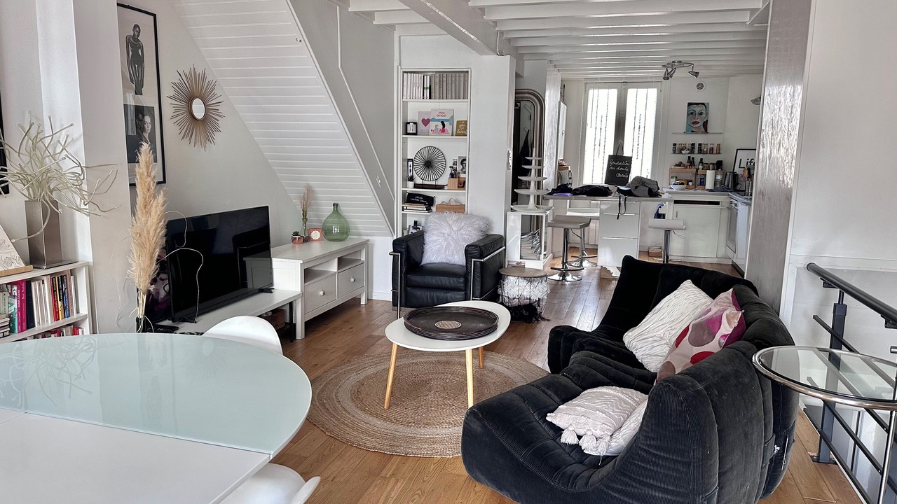 Photo of Livingroom in Nansouty-Saint-Genes