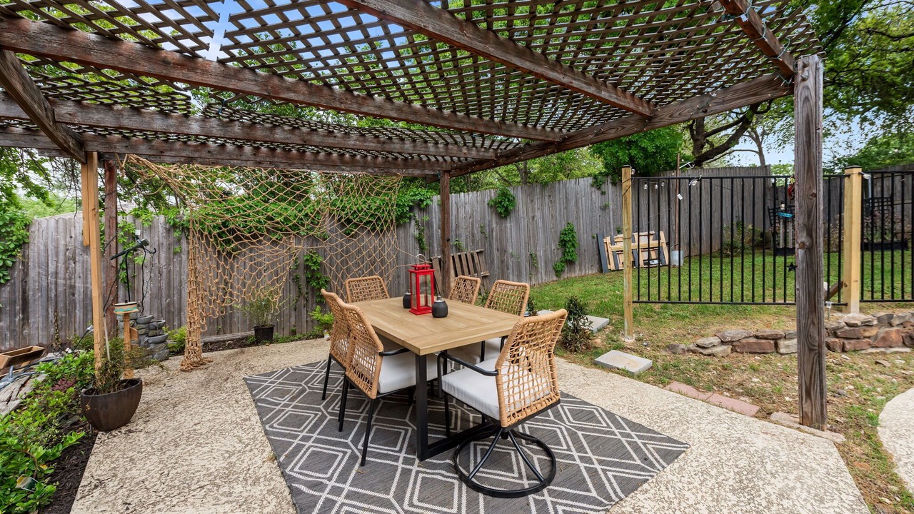 Photo of Outdoor in West Arlington