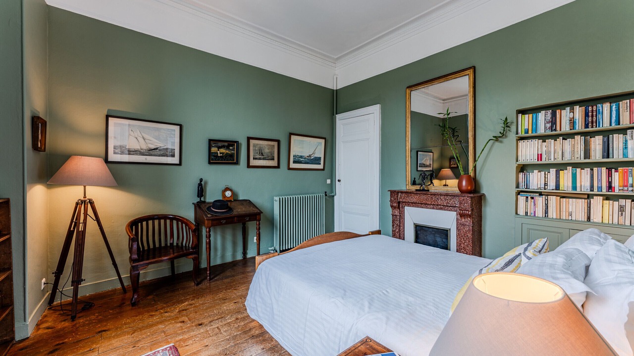 Photo of Bedroom in Bordeaux City Centre