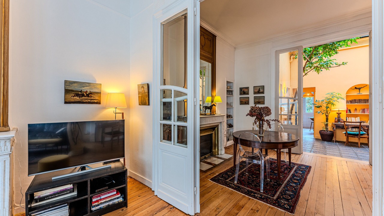 Photo of Livingroom in Bordeaux City Centre