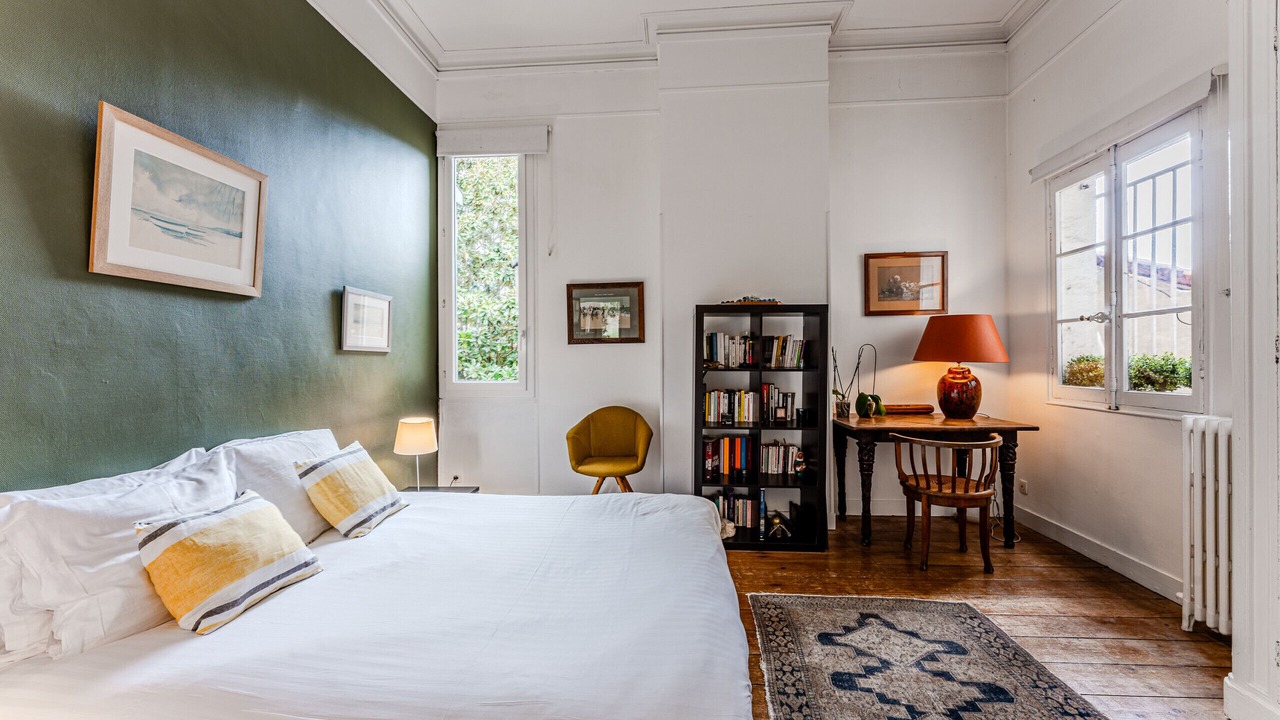 Photo of Bedroom in Bordeaux City Centre