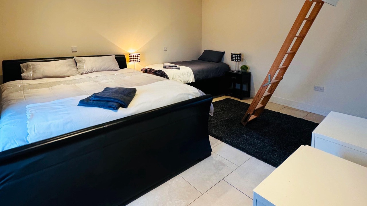 Photo of Bedroom in Templeshanbo