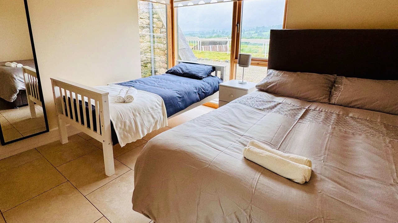 Photo of Bedroom in Templeshanbo
