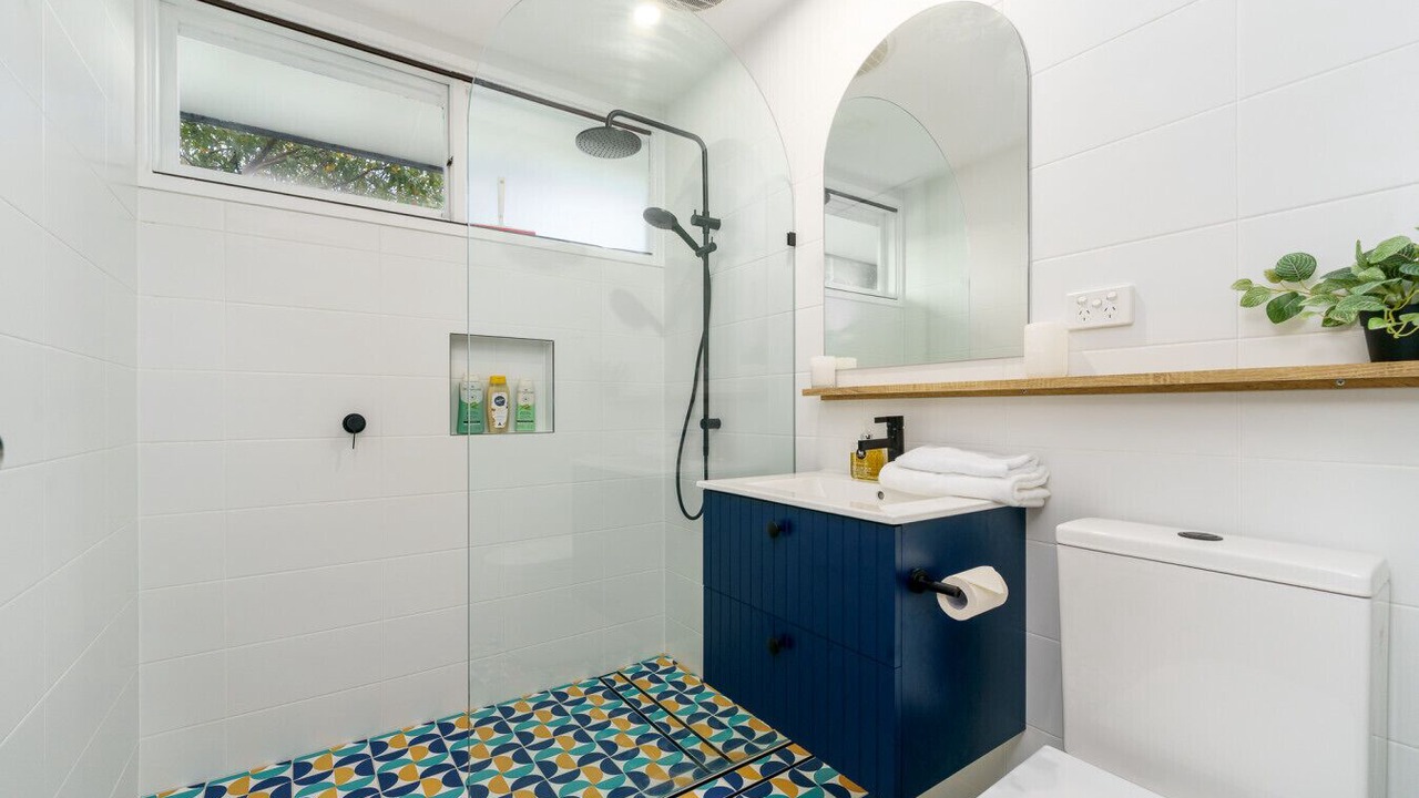 Photo of Bathroom in Hawker