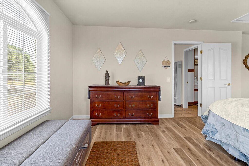 Photo of Bedroom in Prunedale