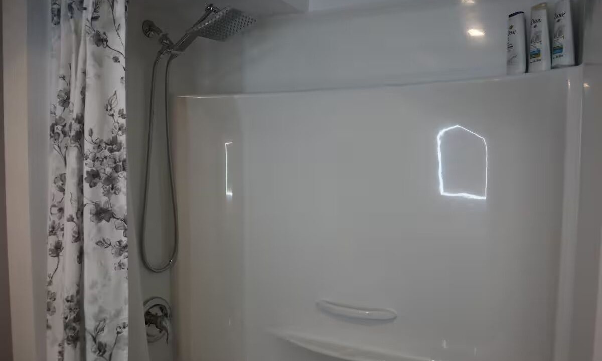 Photo of Bathroom in Fort Gary
