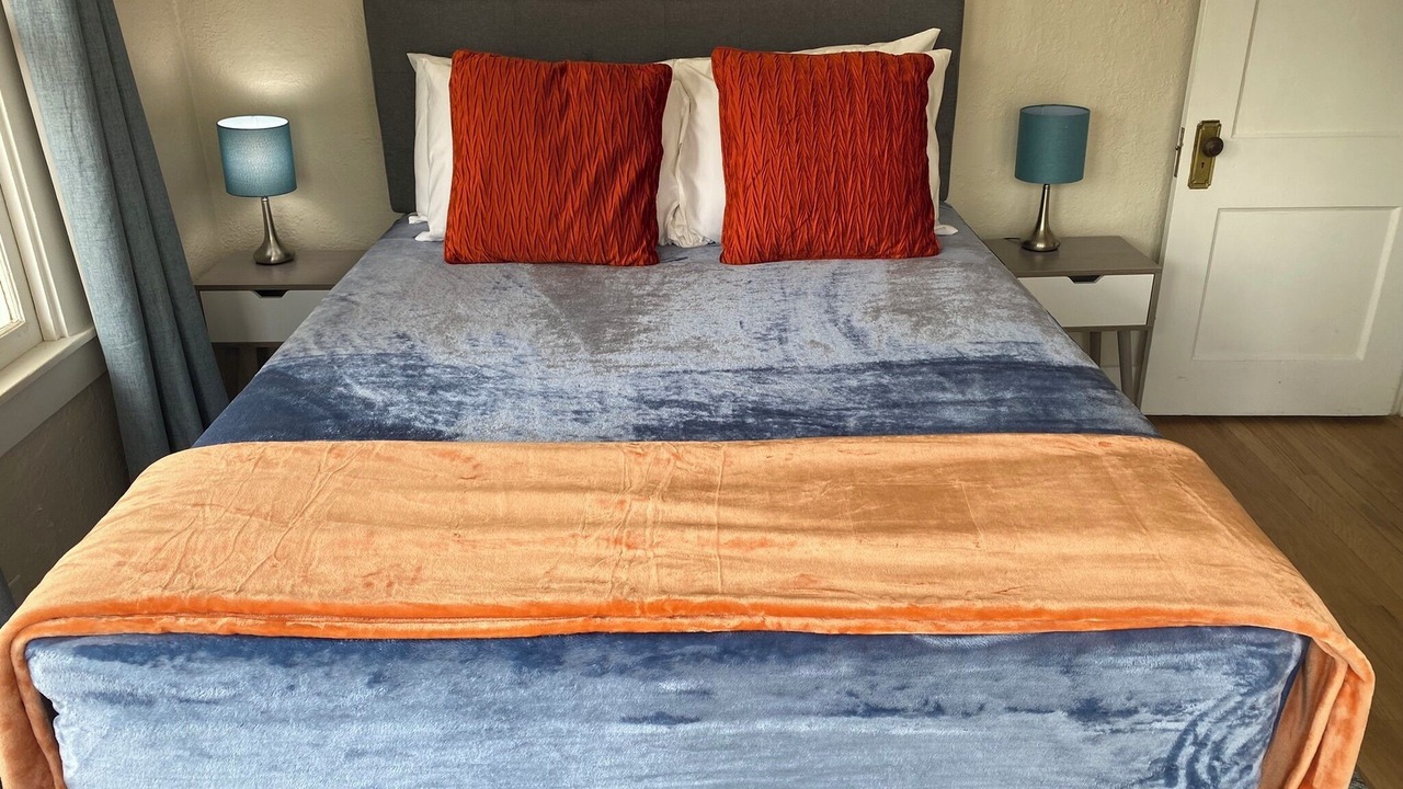 Photo of Bedroom in Raynolds Addition