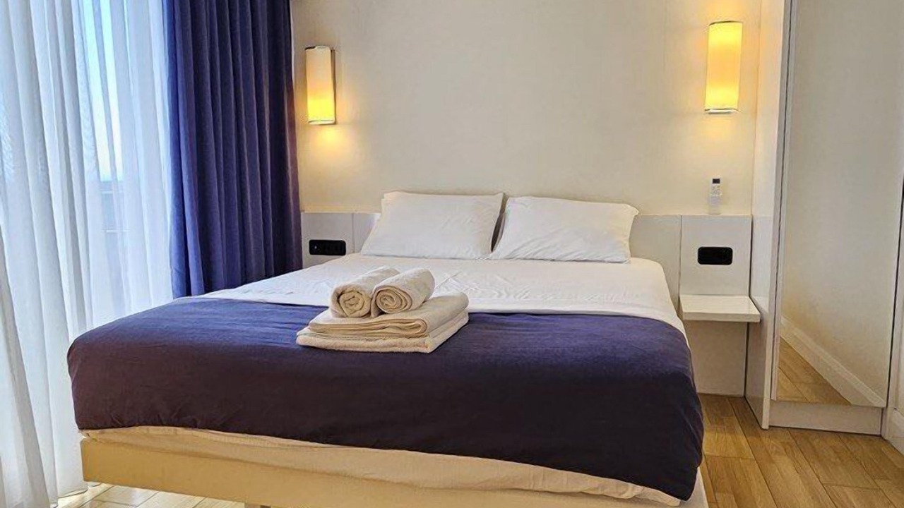 Photo of Bedroom in New Boulevard
