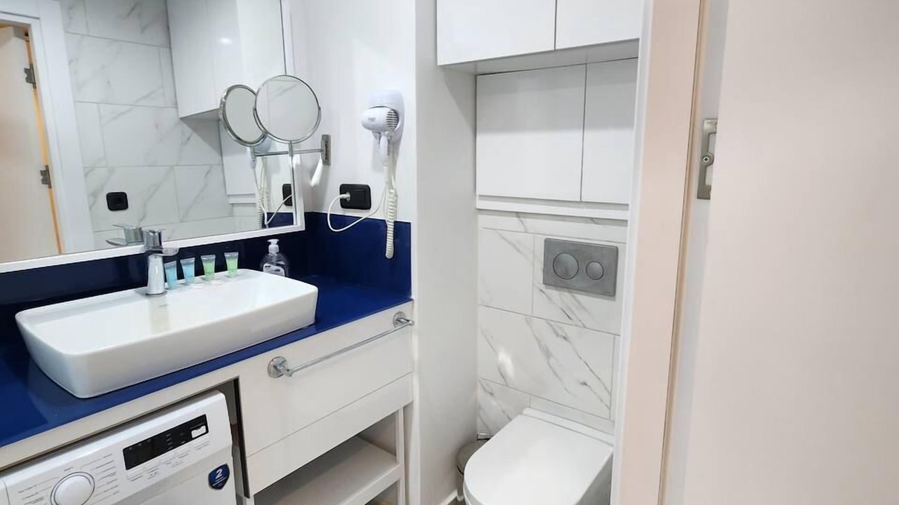 Photo of Bathroom in New Boulevard