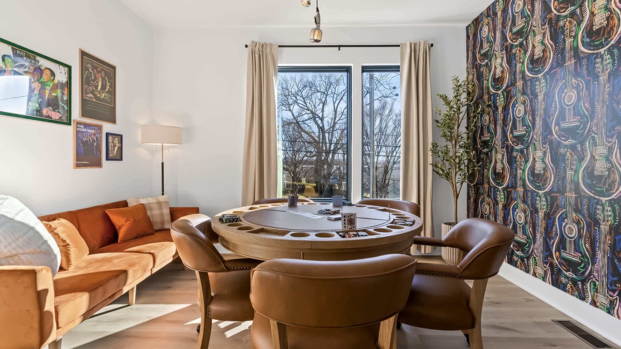 Photo of Bedroom in Hurwood Heights